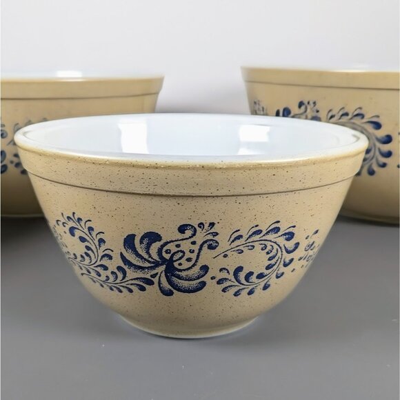 Vintage Pyrex 1976 Homestead Tan Speckled Blue Floral Nesting Bowls Set Of 4 - Picture 7 of 12